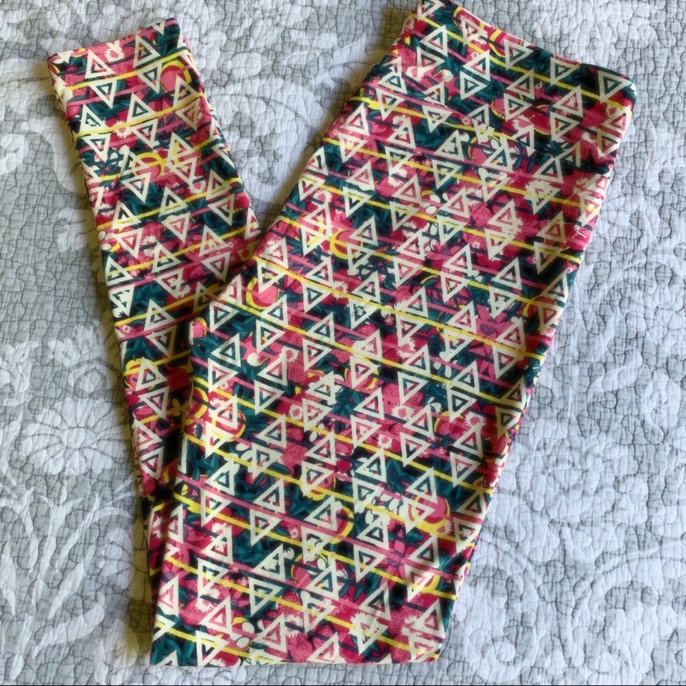 LuLaRoe Summer Geometric Triangle TC Leggings